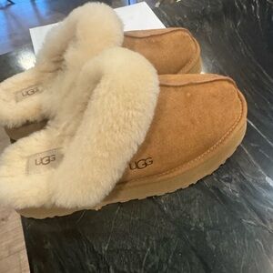 UGG Women's Brown and Cream Sheepskin Slippers size 11M
